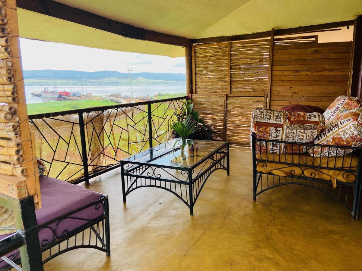 Home On The Nile Ernest Hemingway Suite Jinja Exterior photo